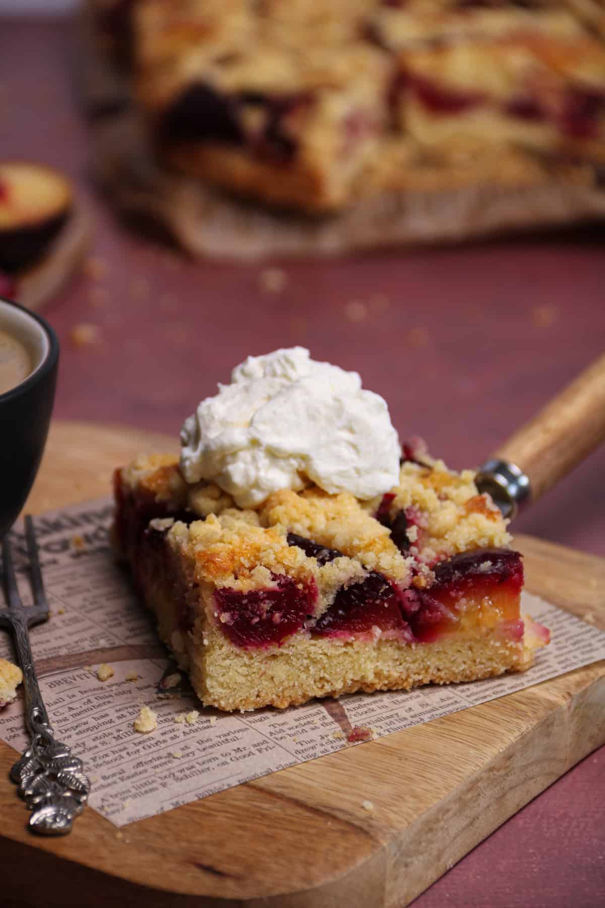 Pflaumenkuchen mit Streuseln
