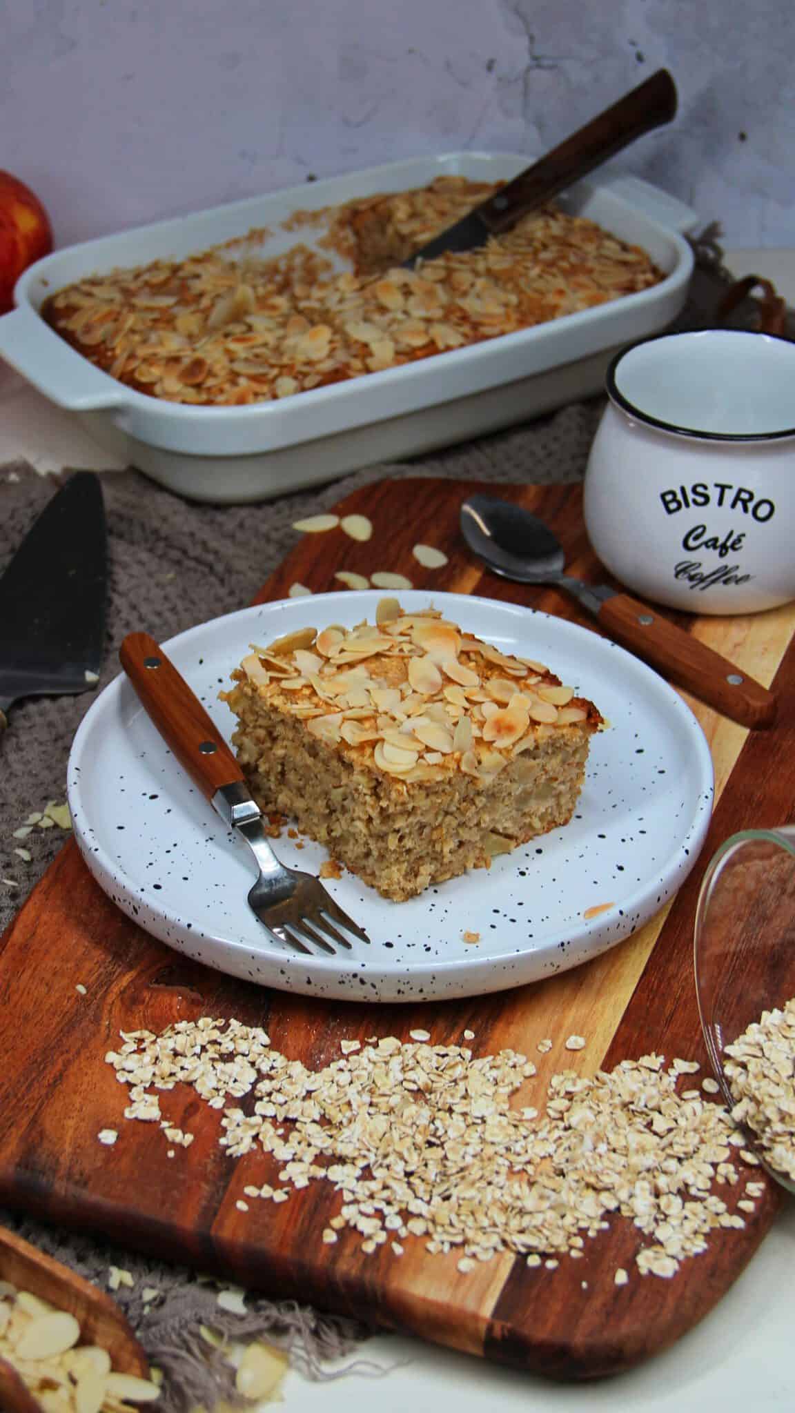 Apfelkuchen ohne Mehl: Ein einfaches Rezept mit Haferflocken, Mandeln ...