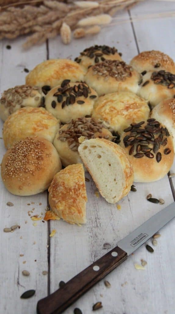 Thermomix® Brötchensonne: Rezept für die perfekten Partybrötchen zum ...