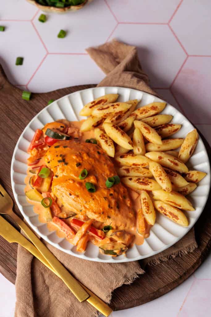 Hähnchenbrust in Frischkäsesoße mit Paprika und Zucchini aus dem Ofen ...